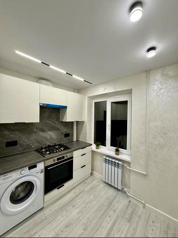 Небесної Сотні вул. (Івана Стасюка), 5а