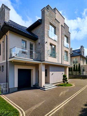 Марка Черемшини вул., 21