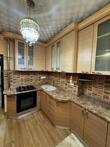 Київська вул., 73