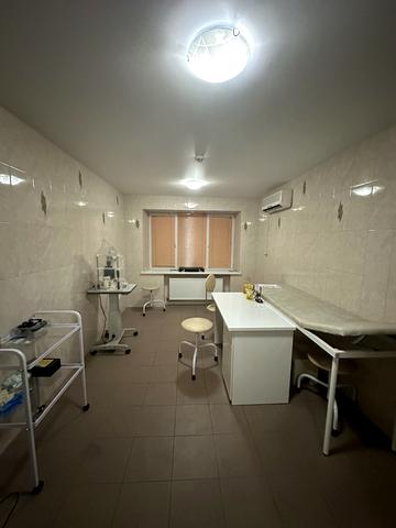 Успенсько Троїцька, 4