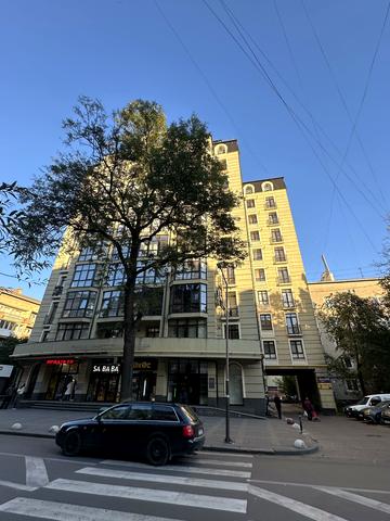 Гетьмана Мазепи вул., 35б