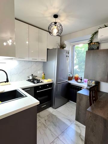 Педагогічна вул., 46