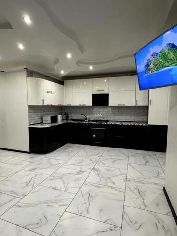 Левка Лукяненка вул. (Василя Жуковського), 3-Г