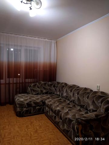 Металургів просп., 32