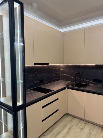 Центральна вул. (Мічуріна), (Будинок)