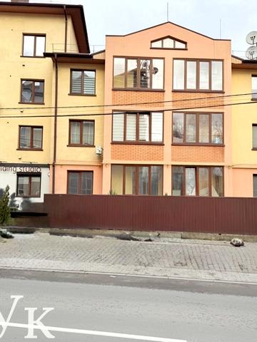 Кривоноса вул., 24