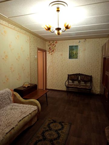 Валентинівська вул., 15