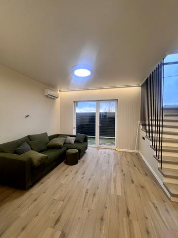 Полтавська вул.