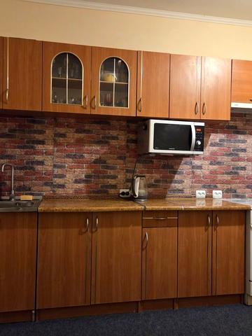 Шевченка пл., 3