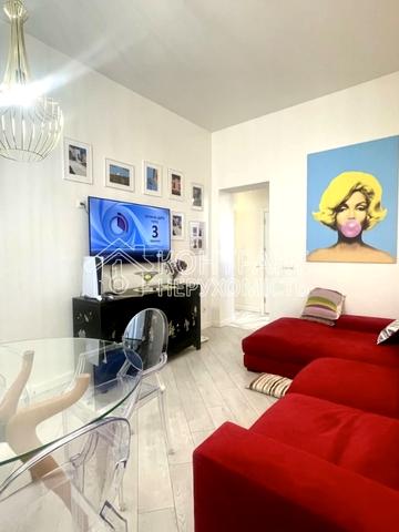 Героїв Харкова просп. (Московський), 35б