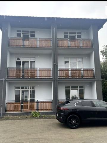 Квітки Цісик вул. (Саратовська), 2-Б