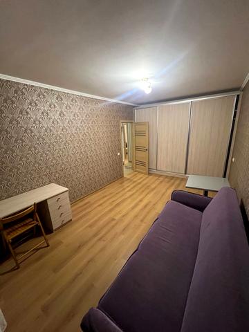 Євгена Чикаленка вул., 43