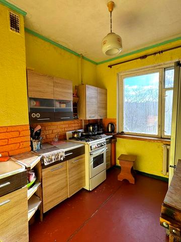 Гірницький мікрорайон вул., 19