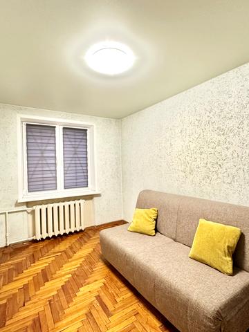 Дудикіна вул., 24