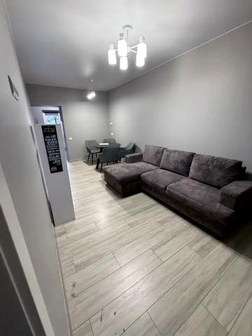 Чаплинська вул., 139