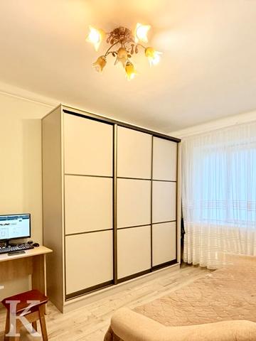 Дубнівська вул., 75а