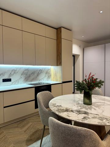 Августина Волошина вул., 24