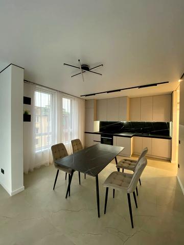 Бельведерська вул., 32-Б