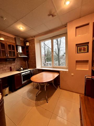 Науки просп. (Леніна), 31б