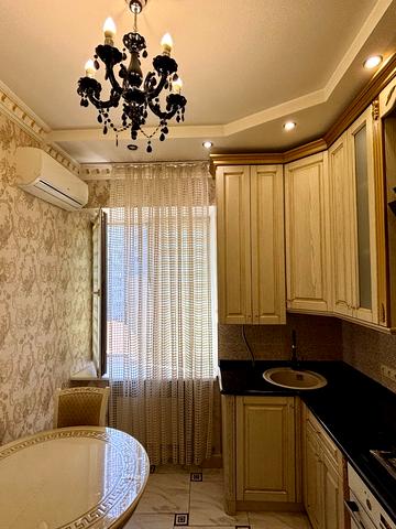 Сергія Нігояна просп. (Калініна), 3-А