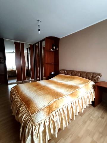 Відінська вул., 25