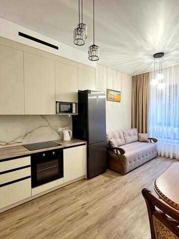 Українська вул., 1-Б/1