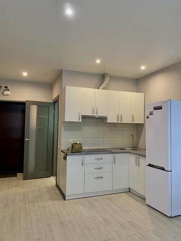 Черновський пров. (Володарського), 1