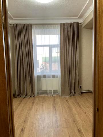 Театральна вул. (Леніна), 15/6