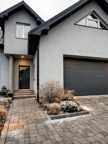 Ялтинська вул.