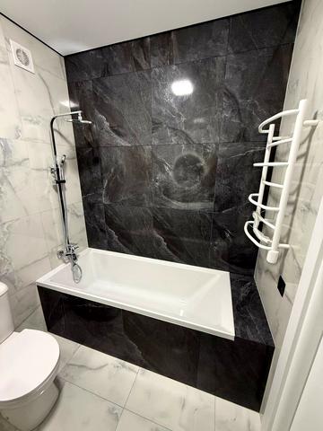 Гетьманська вул., 1