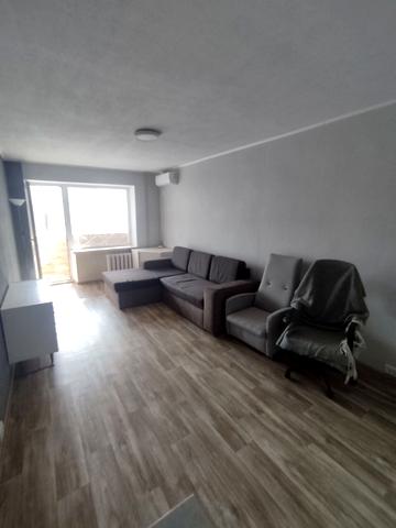 Богдана Хмельницького просп. (Героїв Сталінграда), 4