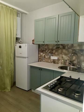 Євгена Чикаленка вул., 43