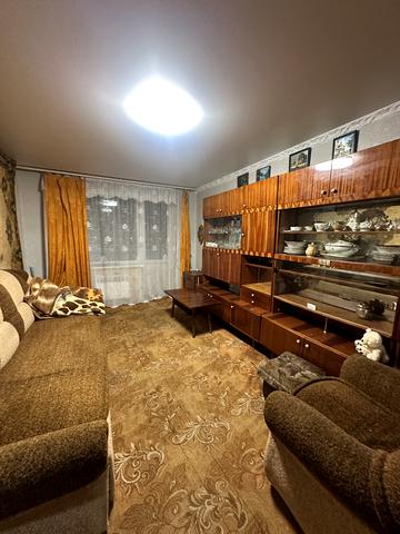 Євгена Тельнова вул., 12