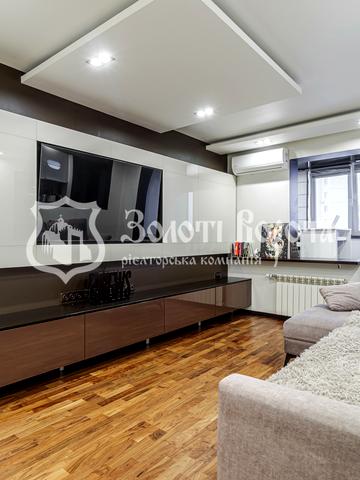 Петра Григоренка просп., 14