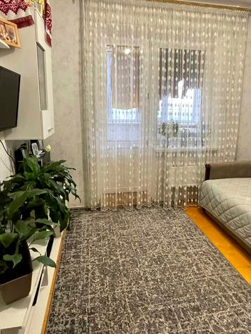 Романа Шухевича вул., 18