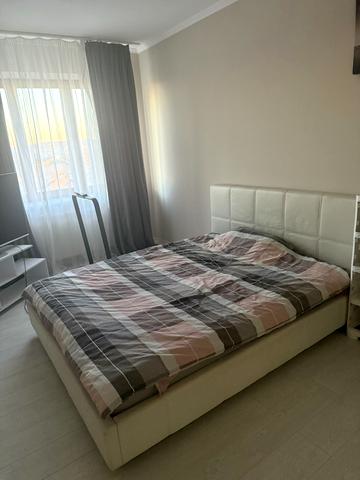 Павла Тичини вул., 9