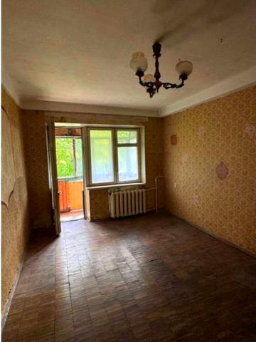 Романа Ратушного вул. (Волгоградська), 41