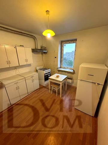 Святослава Ріхтера вул. (Щорса), 125/1