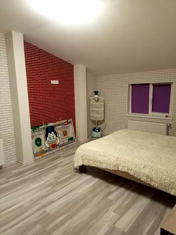 Стрітенська вул. (Комсомольська), 63