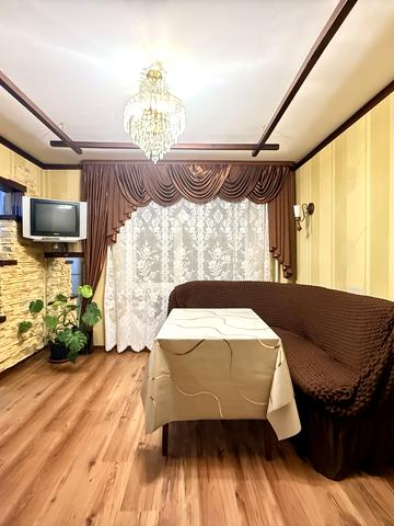 Горлівська вул., 220