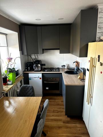 Академіка Курчатова просп., 9