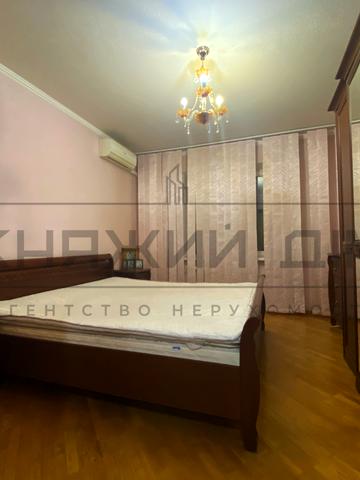 Вацлава Гавела бульв. (Івана Лепсе), 40-Б