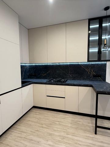 Сімейна вул., 6