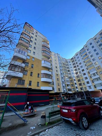 Ольги Кисілевської вул., 37