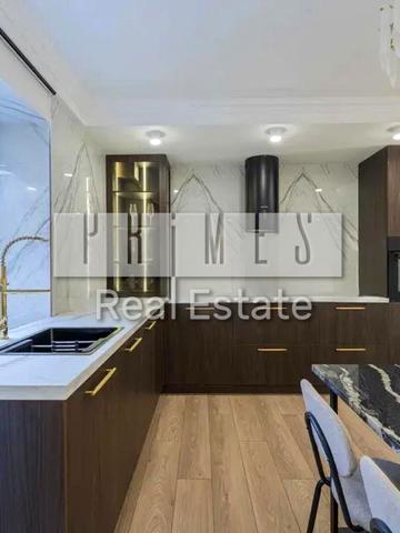 Велика Васильківська вул. (Червоноармійська), 131