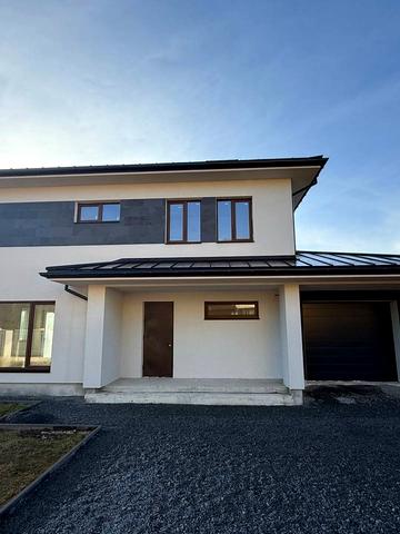 Арктична вул., 30