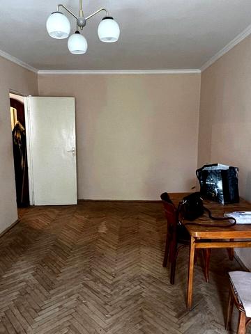 Наукова вул., 56