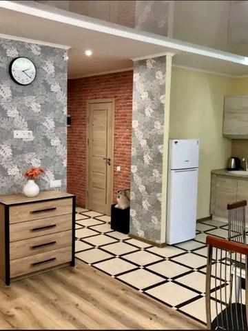 Набережна Перемоги вул., 42