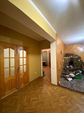 Української Дивізії вул., 5