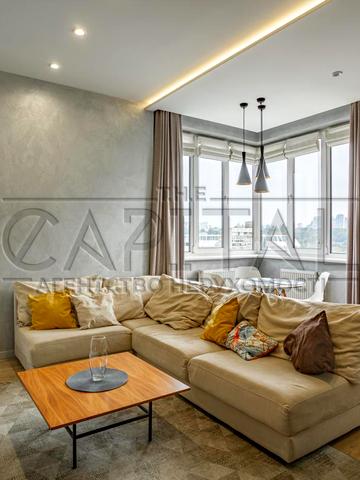 Саксаганського вул., 37-К